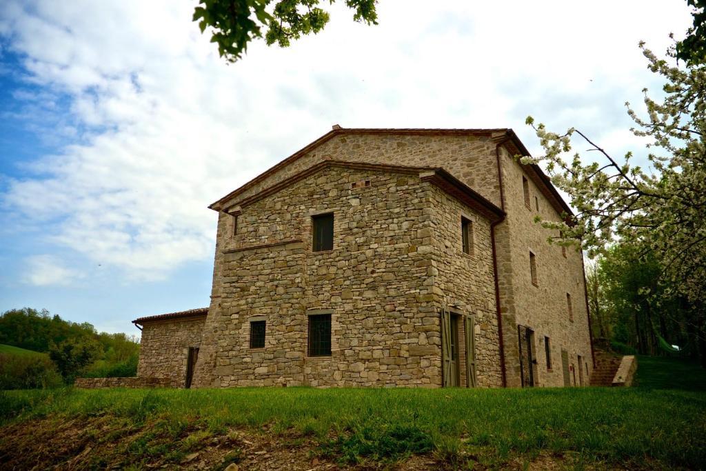Agriturismo Montelovesco Brunetta ภายนอก รูปภาพ