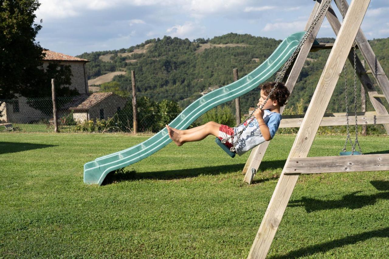 Agriturismo Montelovesco Brunetta ภายนอก รูปภาพ