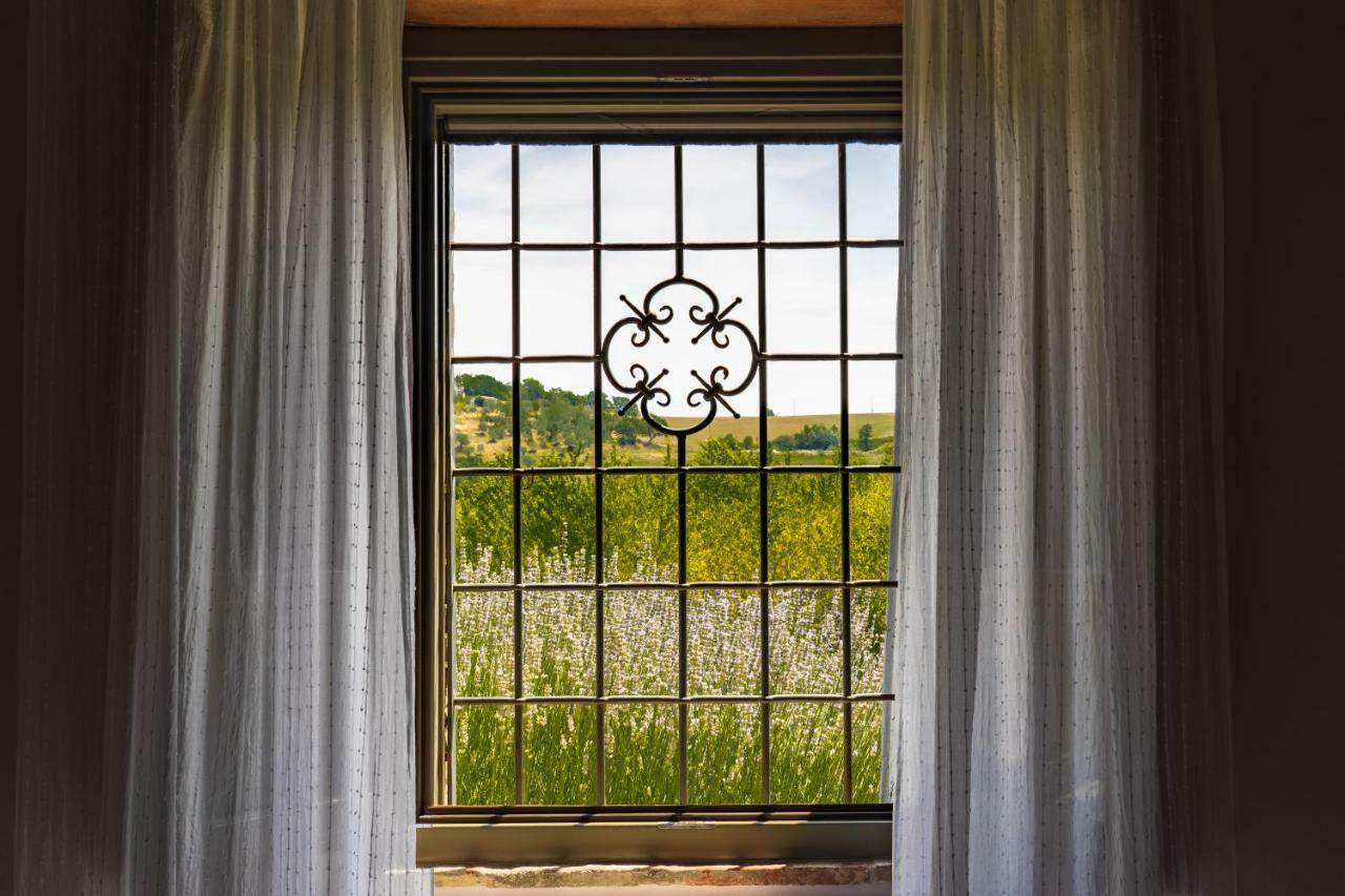 Agriturismo Montelovesco Brunetta ภายนอก รูปภาพ